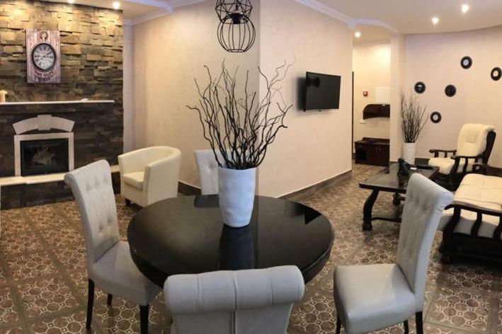 Арніка Hotel Synevyrs'ka Polyana Exterior photo